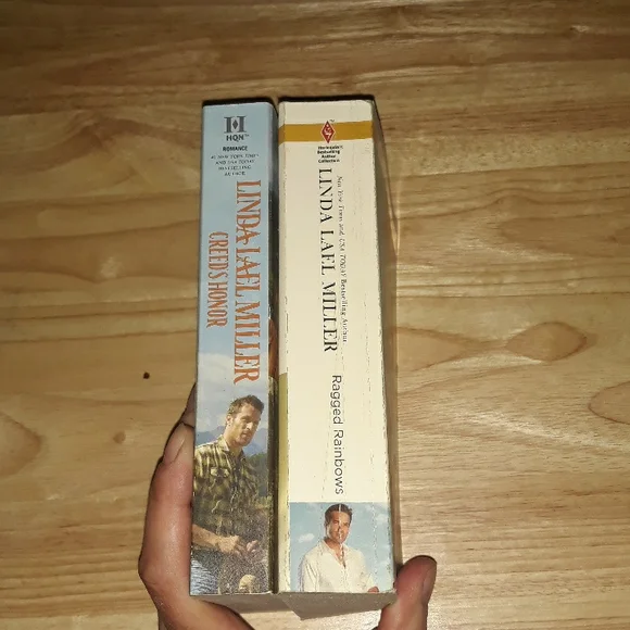2 Linda Lael Miller Paperback Books, Creed's Honor, Ragged Rainbows - Picture 6 of 9